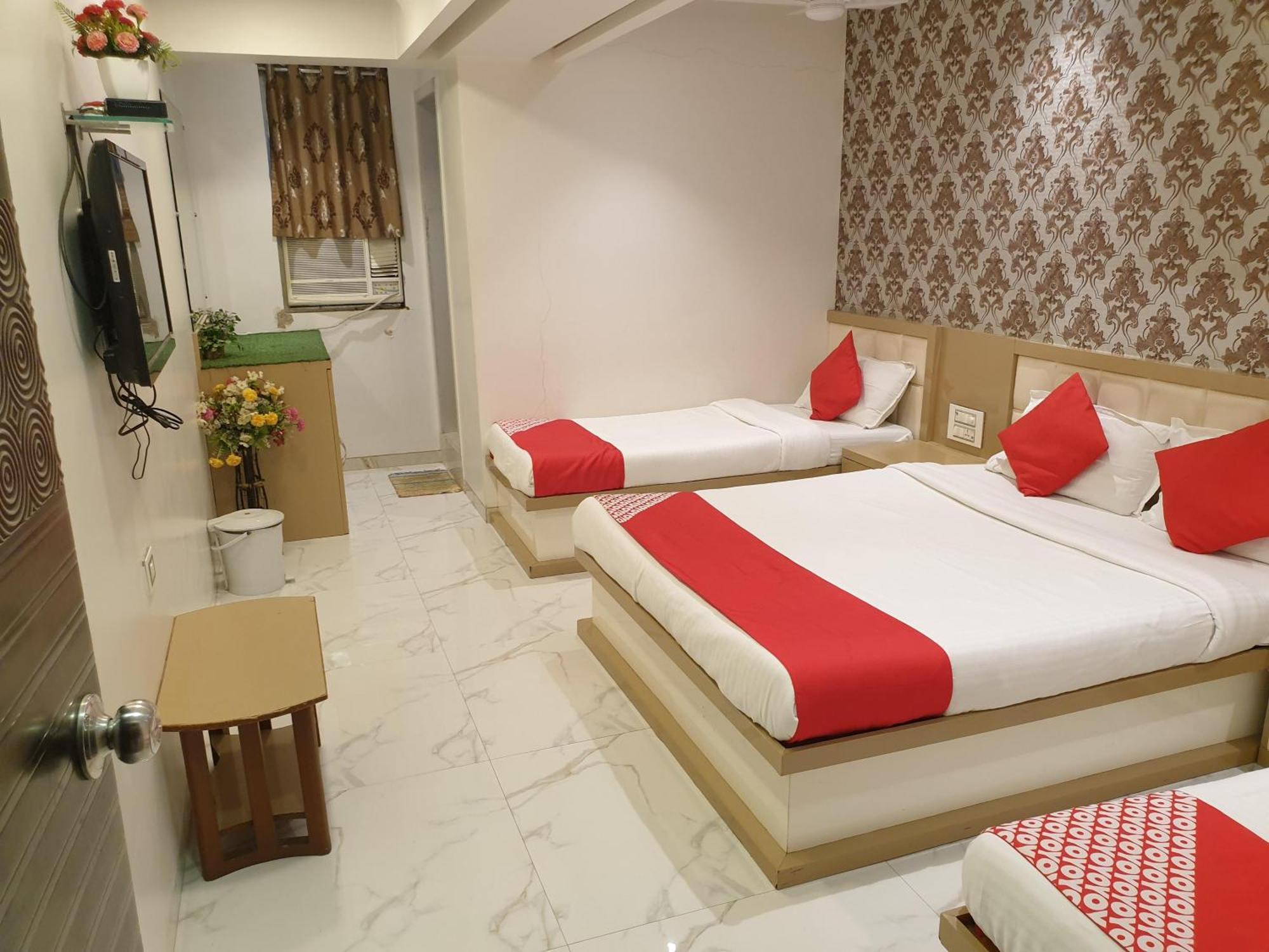 Hotel Gulf Мумбаи Экстерьер фото