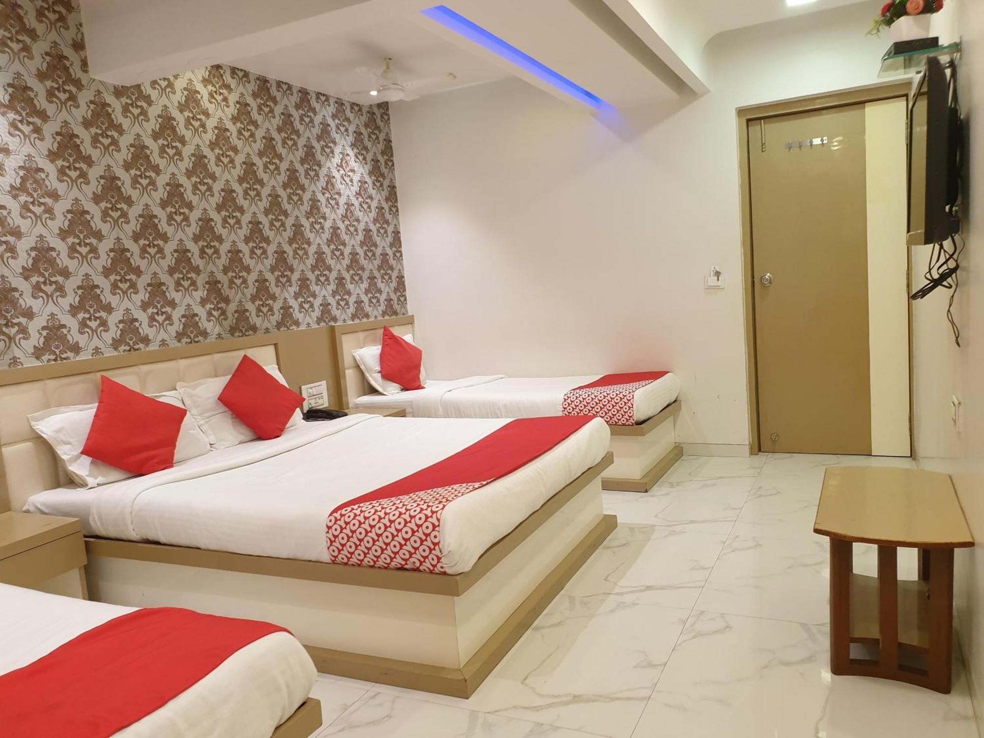 Hotel Gulf Мумбаи Экстерьер фото