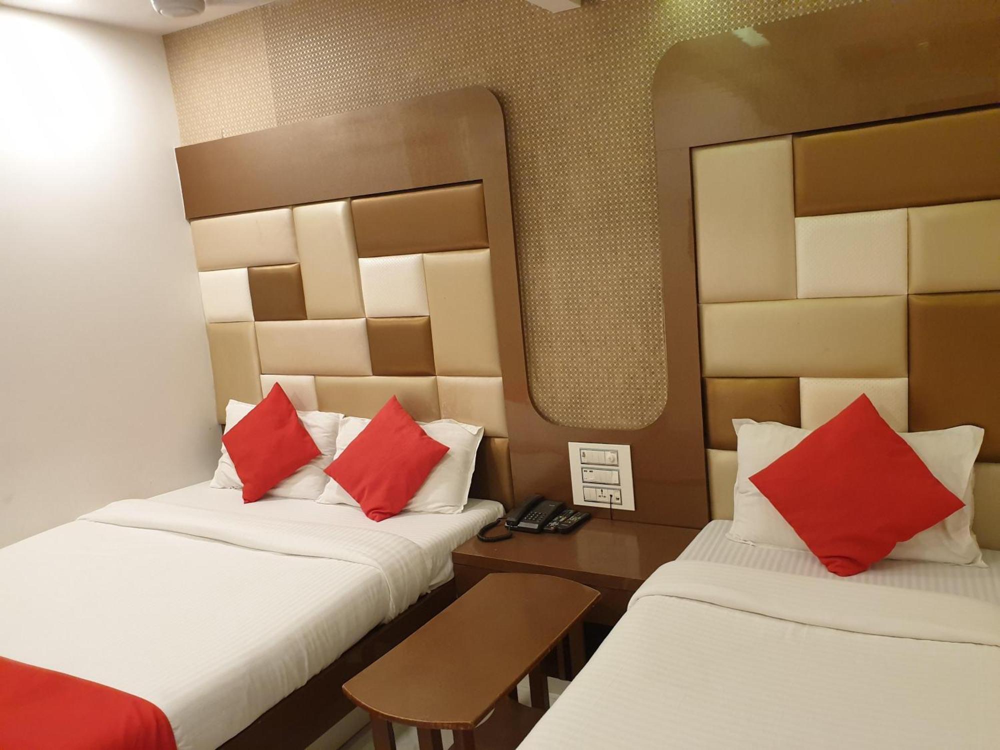 Hotel Gulf Мумбаи Экстерьер фото